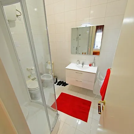 Salento Sunny House Apartamento *